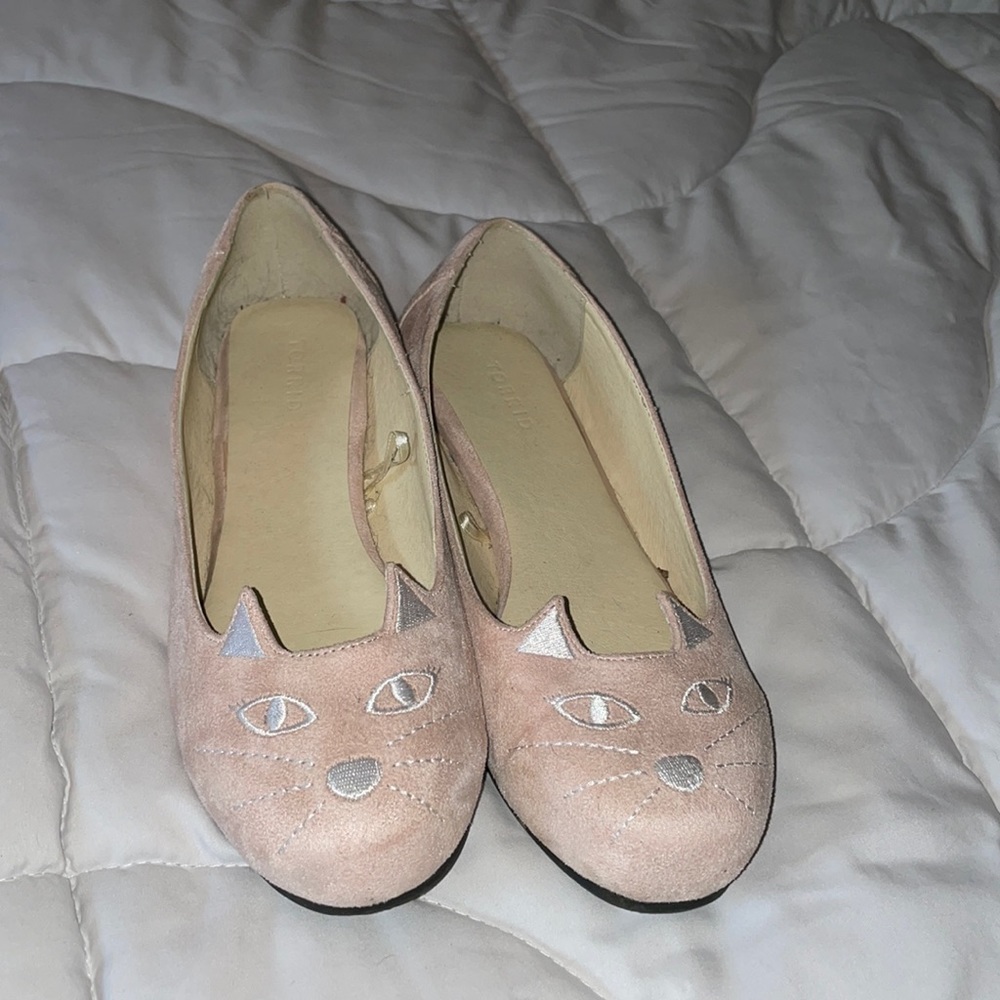 Pink cat shoes